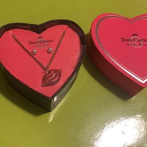 Juicy Couture Gold Tone Glitter Red Lip Pendant Necklace With Earrings